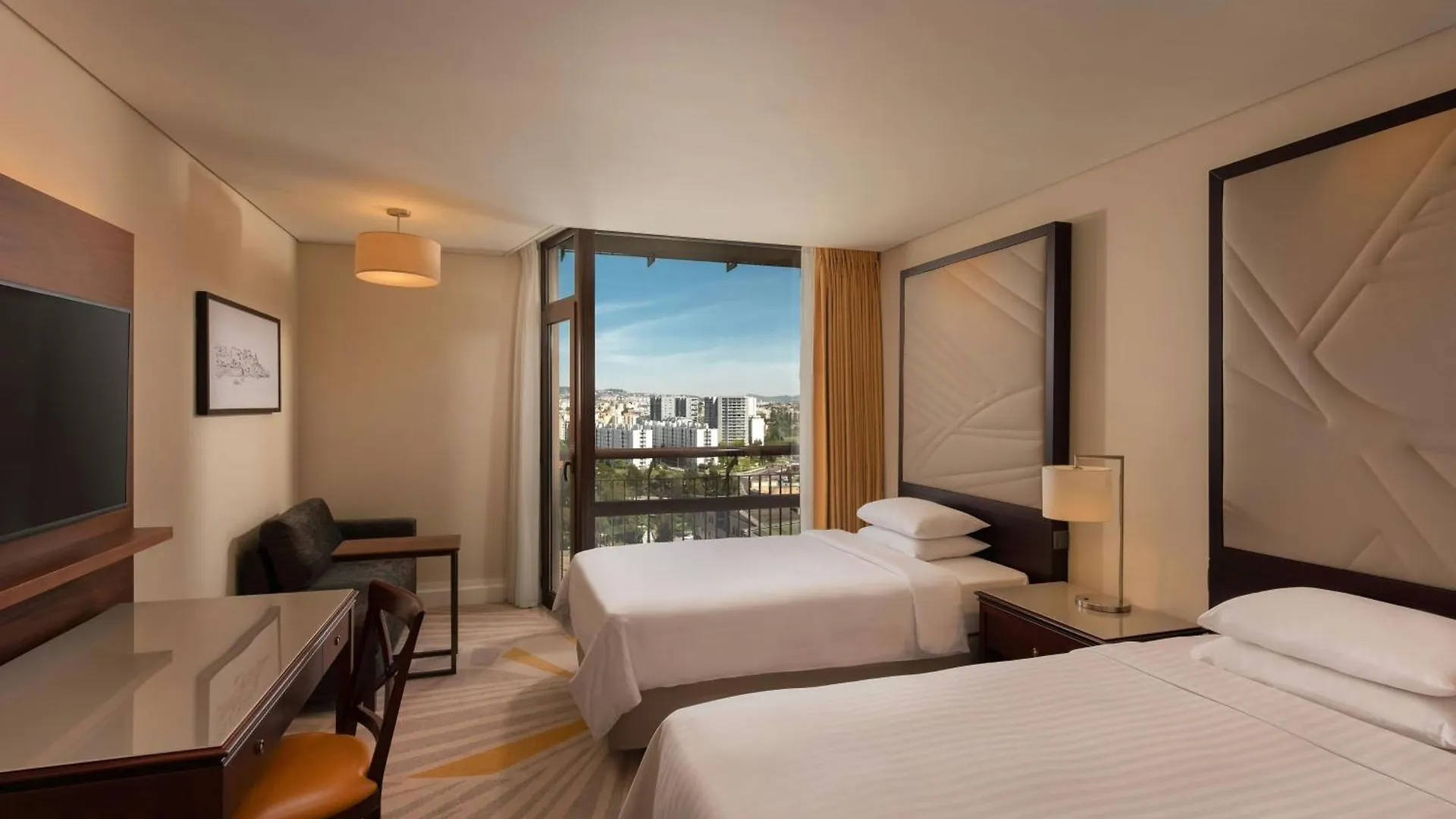 Lisbon Marriott Hotel 4*,  Portugal